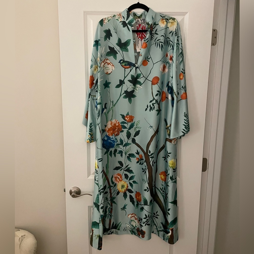 La Vie Style House Floral Silk Caftan
